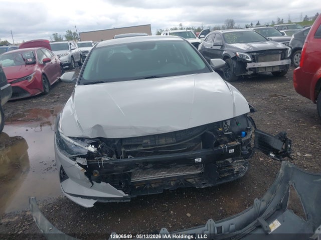 KMHLM4AG6MU155781 Hyundai Elantra Preferred Ivt