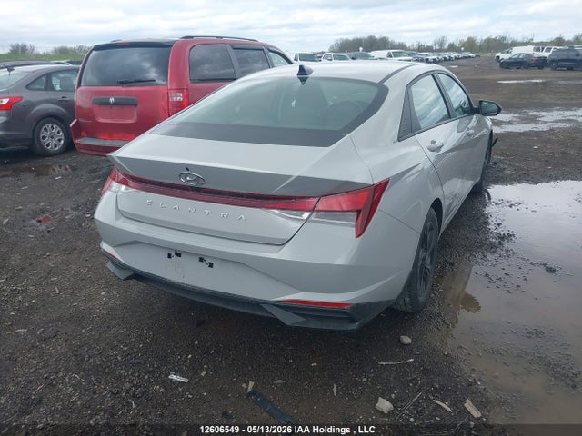 KMHLM4AG6MU155781 Hyundai Elantra Preferred Ivt