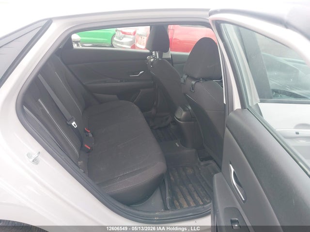 KMHLM4AG6MU155781 Hyundai Elantra Preferred Ivt