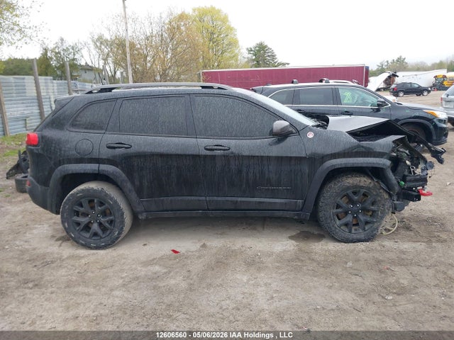 Продаж на аукціоні авто 2016 Jeep Cherokee Trailhawk, vin: 1C4PJMBS1GW365019, номер лоту: 12606560