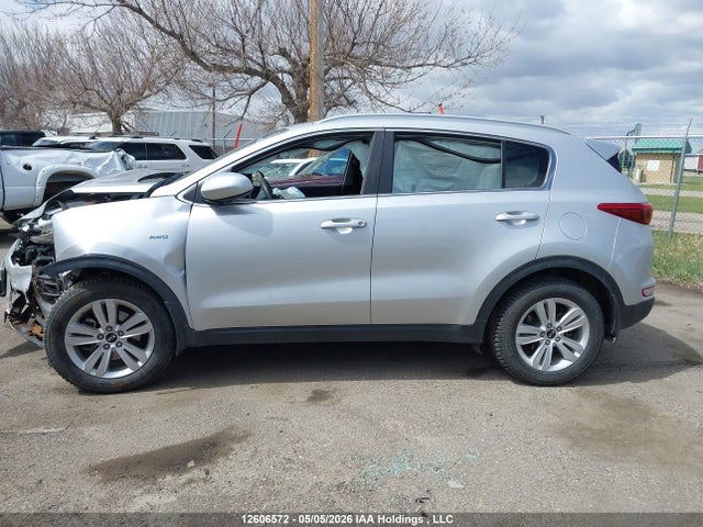 12606572 :رقم المزاد ، KNDPMCAC5H7222758 vin ، 2017 Kia Sportage Lx مزاد بيع
