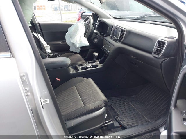 12606572 :رقم المزاد ، KNDPMCAC5H7222758 vin ، 2017 Kia Sportage Lx مزاد بيع