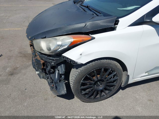 Продаж на аукціоні авто 2013 Hyundai Elantra Se, vin: KMHDH6AE3DU002052, номер лоту: 12595147