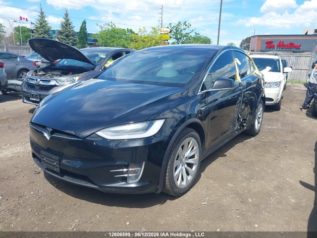 Tesla MODEL X 2019 5YJXCBE25KF202526 Image 2