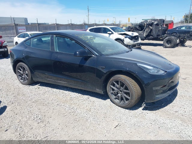 12606605 :رقم المزاد ، 5YJ3E1EA2MF857207 vin ، 2021 Tesla Model 3 مزاد بيع