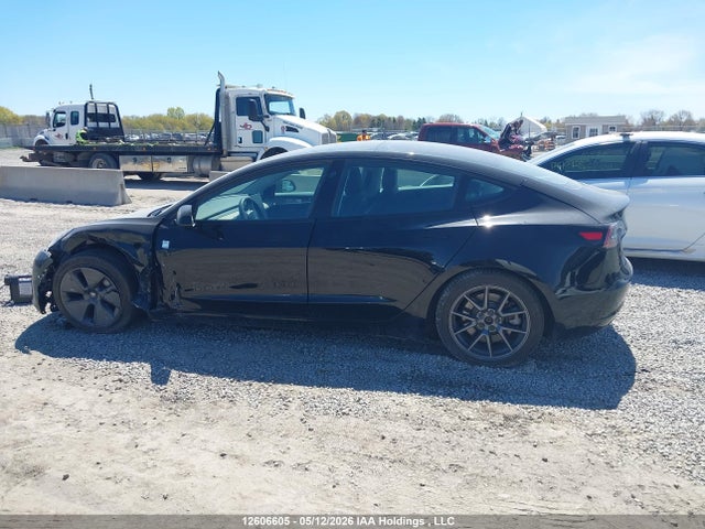 12606605 :رقم المزاد ، 5YJ3E1EA2MF857207 vin ، 2021 Tesla Model 3 مزاد بيع