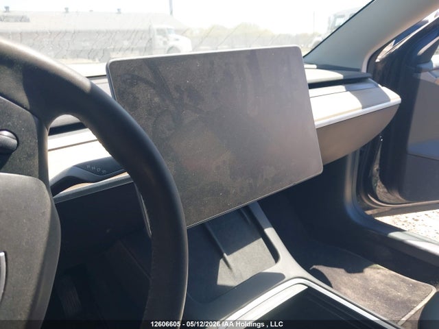 12606605 :رقم المزاد ، 5YJ3E1EA2MF857207 vin ، 2021 Tesla Model 3 مزاد بيع