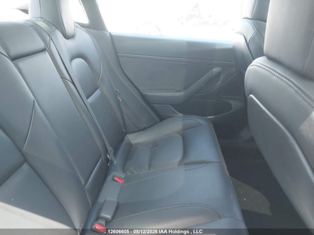 12606605 :رقم المزاد ، 5YJ3E1EA2MF857207 vin ، 2021 Tesla Model 3 مزاد بيع