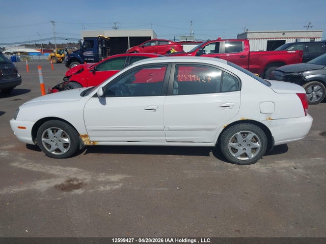 2005 Hyundai Elantra Se მანქანა იყიდება აუქციონზე, vin: KMHDN45D15U075016, აუქციონის ნომერი: 12599427