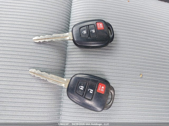 JTDKDTB32F1095928 Toyota Prius C Technology