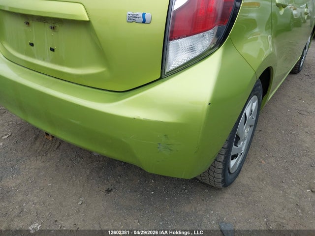 JTDKDTB32F1095928 Toyota Prius C Technology