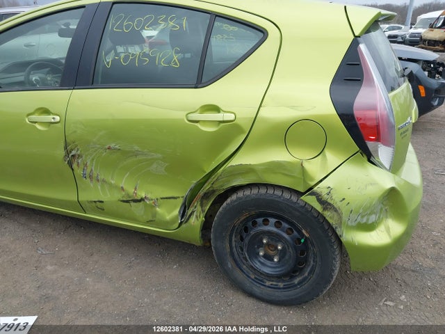 JTDKDTB32F1095928 Toyota Prius C Technology
