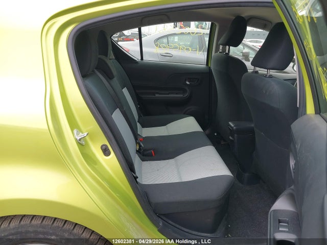 JTDKDTB32F1095928 Toyota Prius C Technology