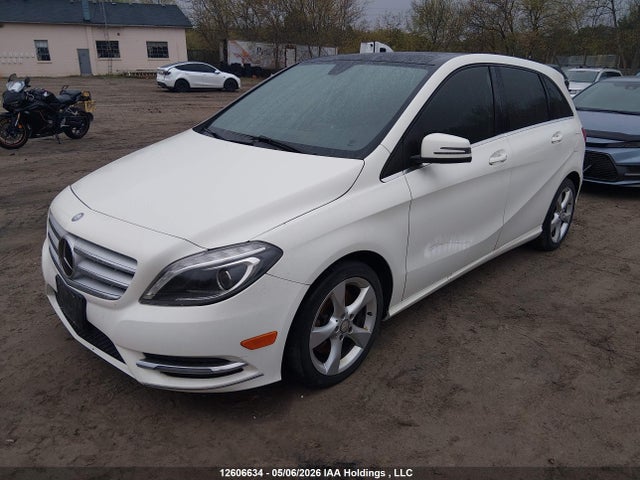 WDDMH4EBXEJ264362 Mercedes-Benz B250