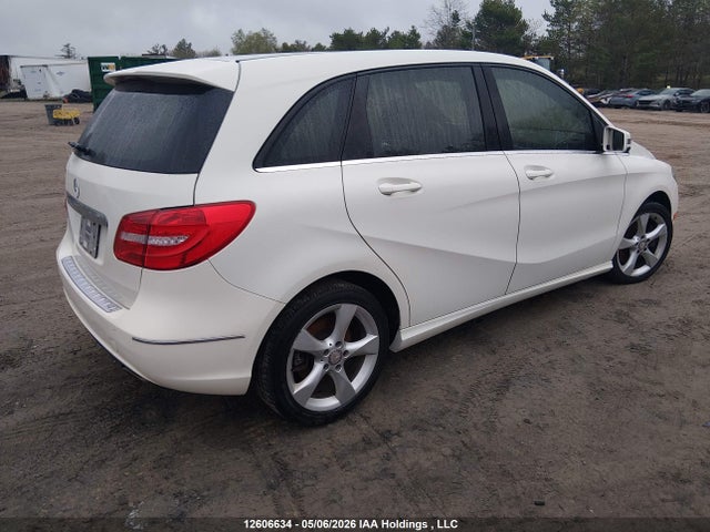 WDDMH4EBXEJ264362 Mercedes-Benz B250