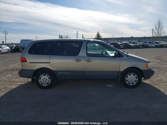 2000 Toyota Sienna Ce მანქანა იყიდება აუქციონზე, vin: 4T3ZF19C3YU269139, აუქციონის ნომერი: 12606640