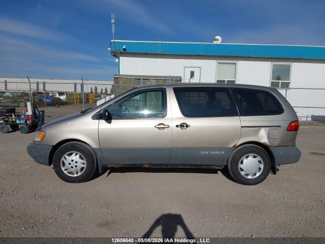 2000 Toyota Sienna Ce მანქანა იყიდება აუქციონზე, vin: 4T3ZF19C3YU269139, აუქციონის ნომერი: 12606640