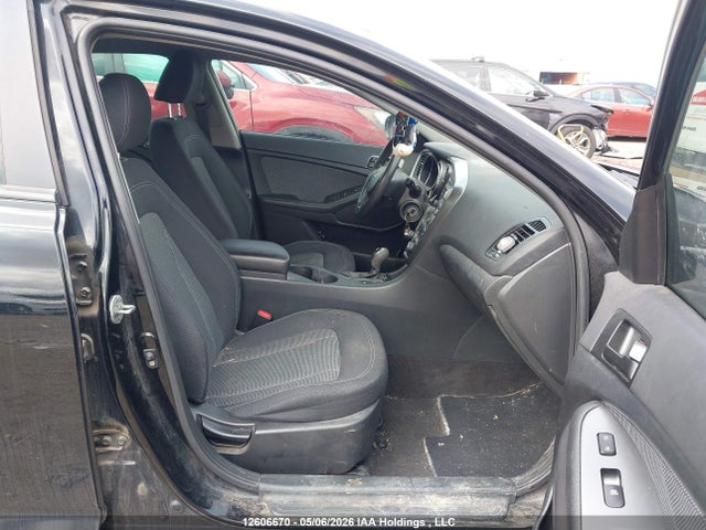 12606670 :رقم المزاد ، KNAGM4A79C5243722 vin ، 2012 Kia Optima مزاد بيع