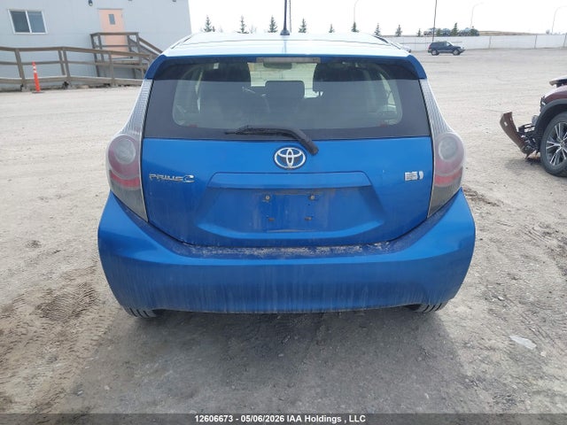 12606673 :رقم المزاد ، JTDKDTB33C1512744 vin ، 2012 Toyota Prius C مزاد بيع