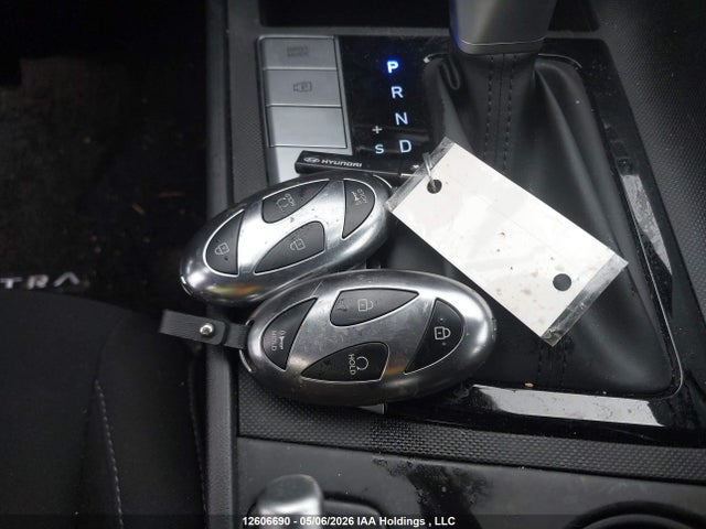 2025 Hyundai Elantra Preferred მანქანა იყიდება აუქციონზე, vin: KMHLM4DGXSU037046, აუქციონის ნომერი: 12606690