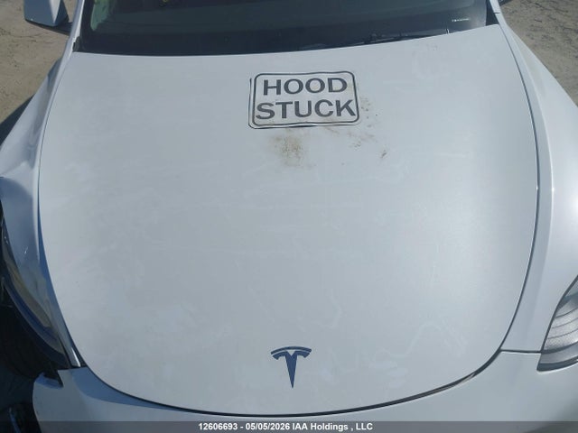 Tesla Model Y 2022 7SAYGDEF7NF464062 Image 9