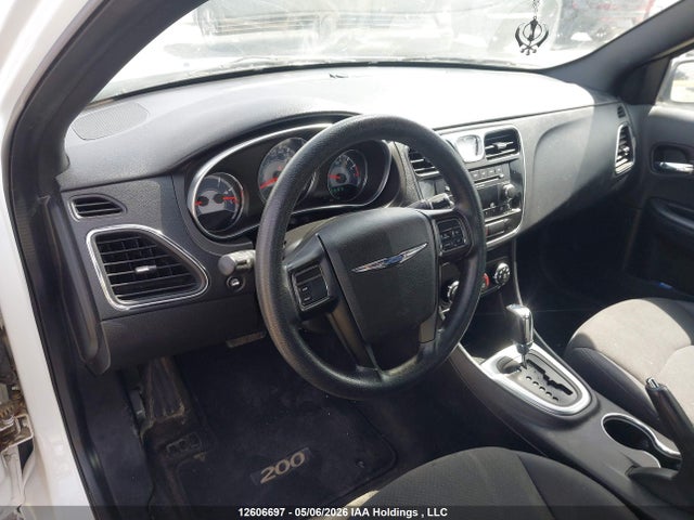 Chrysler 200 LX 2014 1C3CCBABXEN229607 Image 19