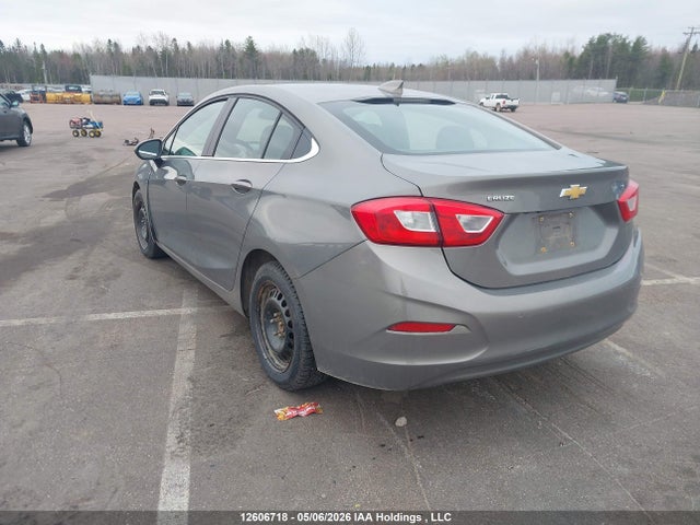 Aukcja sprzedaży 2018 Chevrolet Cruze Lt, vin: 1G1BE5SM4J7169897, numer aukcji: 12606718