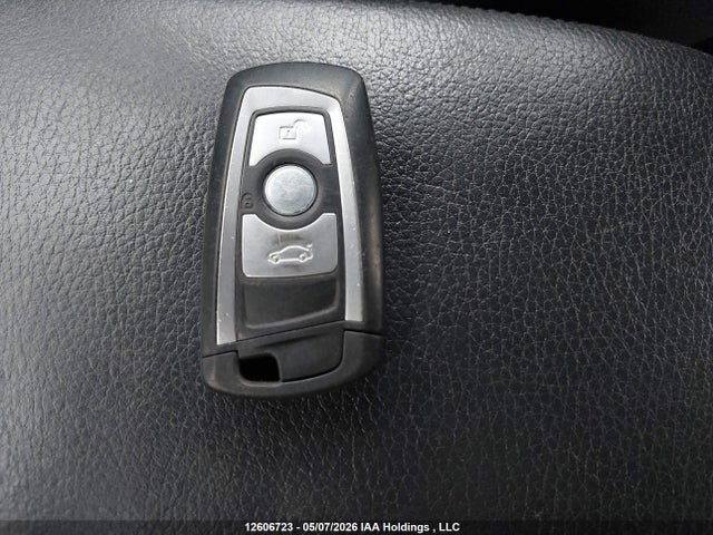 2014 Bmw 320i Xdrive მანქანა იყიდება აუქციონზე, vin: WBA3C3C54EK200028, აუქციონის ნომერი: 12606723