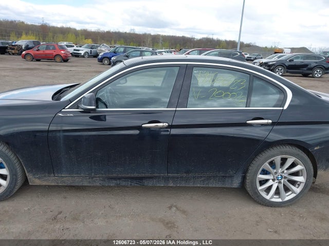 2014 Bmw 320i Xdrive მანქანა იყიდება აუქციონზე, vin: WBA3C3C54EK200028, აუქციონის ნომერი: 12606723