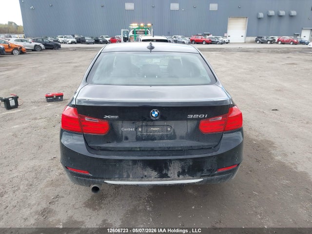 2014 Bmw 320i Xdrive მანქანა იყიდება აუქციონზე, vin: WBA3C3C54EK200028, აუქციონის ნომერი: 12606723