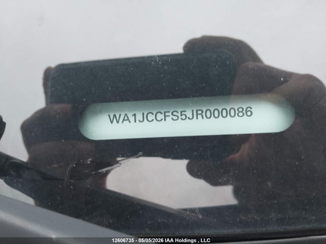 WA1JCCFS5JR000086 Audi Q3 2.0t Progressiv