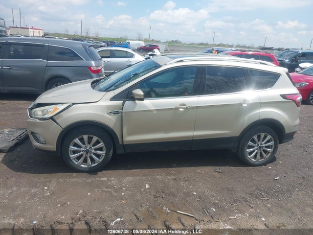 12606738 :رقم المزاد ، 1FMCU9J95HUD87857 vin ، 2017 Ford Escape Titanium مزاد بيع