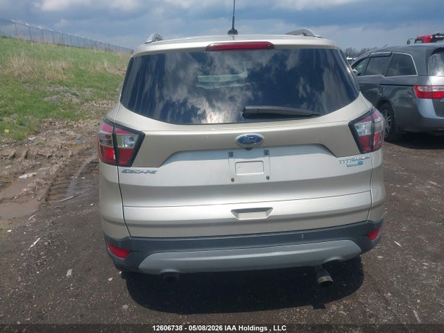 12606738 :رقم المزاد ، 1FMCU9J95HUD87857 vin ، 2017 Ford Escape Titanium مزاد بيع