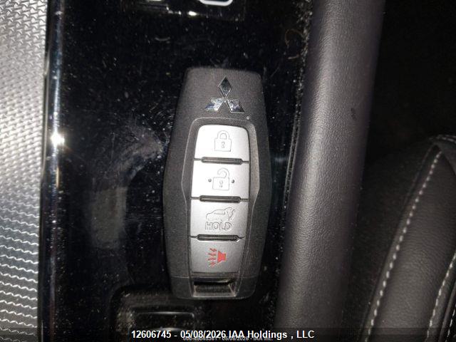 Продажа на аукционе авто 2024 Mitsubishi Outlander Sel, vin: JA4T5WA97RZ608728, номер лота: 12606745