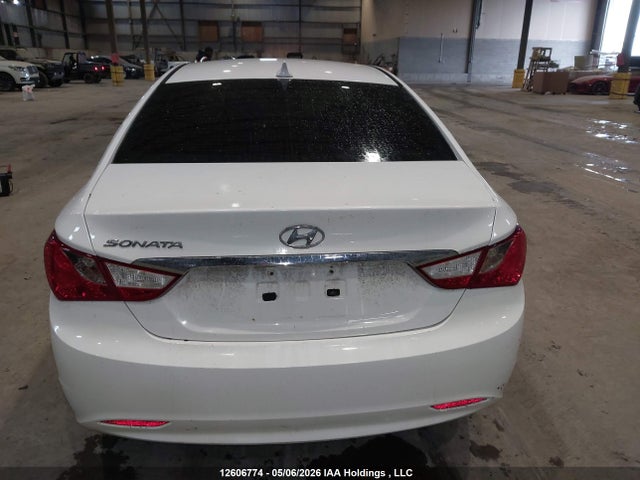 2013 Hyundai Sonata Gl მანქანა იყიდება აუქციონზე, vin: 5NPEB4AC2DH582465, აუქციონის ნომერი: 12606774