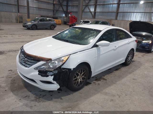 2013 Hyundai Sonata Gl მანქანა იყიდება აუქციონზე, vin: 5NPEB4AC2DH582465, აუქციონის ნომერი: 12606774