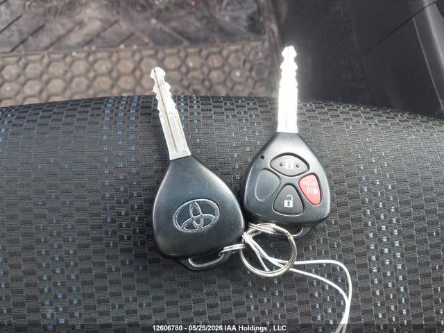 12606780 :رقم المزاد ، 2T1KU4EE9DC930936 vin ، 2013 Toyota Matrix Wagon مزاد بيع