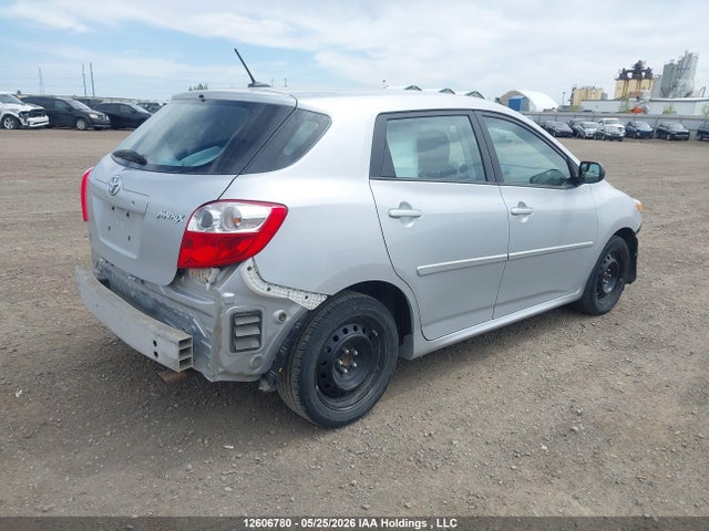 12606780 :رقم المزاد ، 2T1KU4EE9DC930936 vin ، 2013 Toyota Matrix Wagon مزاد بيع