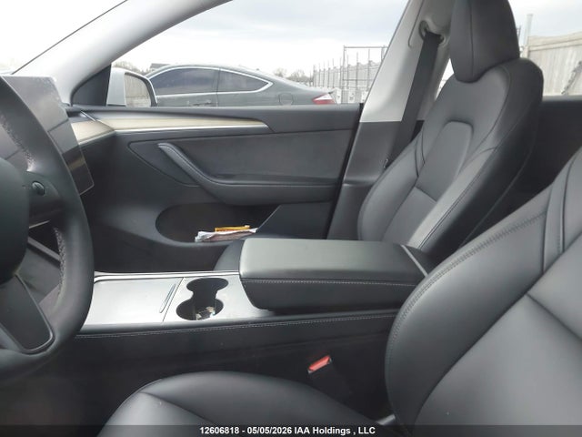 Tesla Model Y 2023 LRWYGDFD7PC967341 Image 15