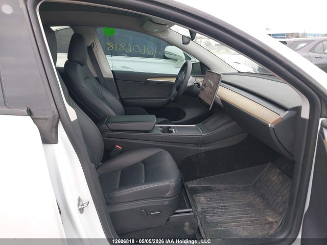 Tesla Model Y 2023 LRWYGDFD7PC967341 Image 5