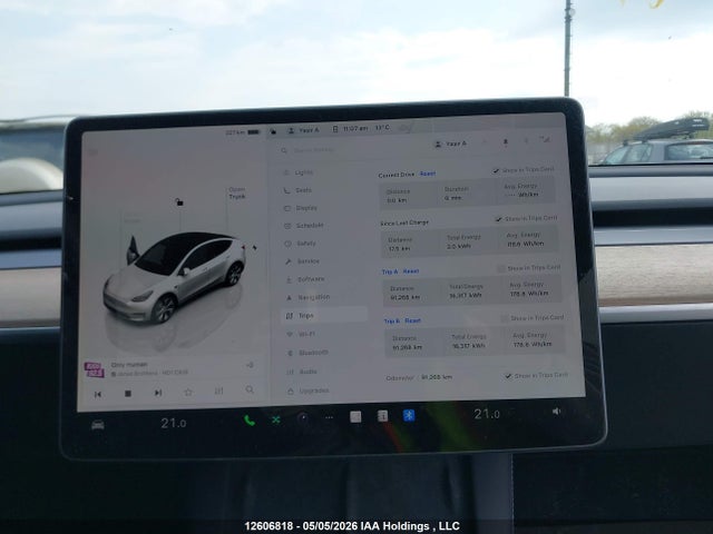 Tesla Model Y 2023 LRWYGDFD7PC967341 Image 6