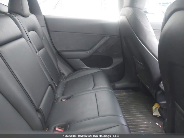 Tesla Model Y 2023 LRWYGDFD7PC967341 Image 7