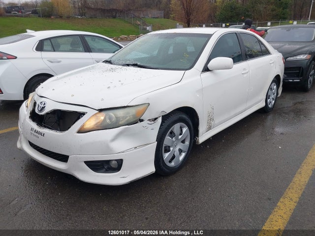 12601017 :رقم المزاد ، 4T1BF3EK0AU575403 vin ، 2010 Toyota Camry Se مزاد بيع