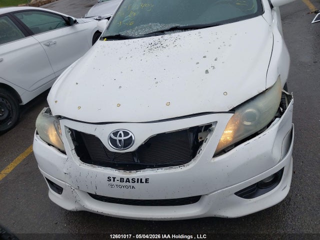 12601017 :رقم المزاد ، 4T1BF3EK0AU575403 vin ، 2010 Toyota Camry Se مزاد بيع