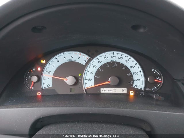 12601017 :رقم المزاد ، 4T1BF3EK0AU575403 vin ، 2010 Toyota Camry Se مزاد بيع