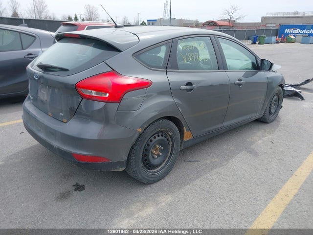 1FADP3K22HL297043 Ford FOCUS SE
