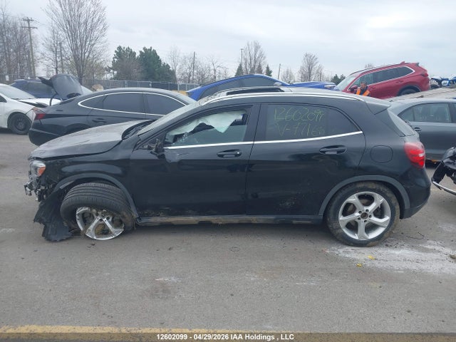 WDCTG4GB3JJ471640 Mercedes-Benz Gla 250 4matic