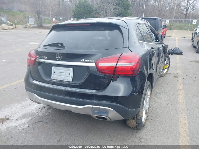 WDCTG4GB3JJ471640 Mercedes-Benz Gla 250 4matic