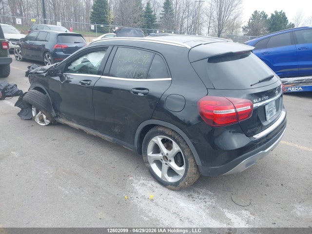WDCTG4GB3JJ471640 Mercedes-Benz Gla 250 4matic