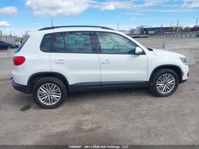 2016 Volkswagen Tiguan Comfort/high/r-line/sp Ed მანქანა იყიდება აუქციონზე, vin: WVGJV7AX1GW575463, აუქციონის ნომერი: 12606847